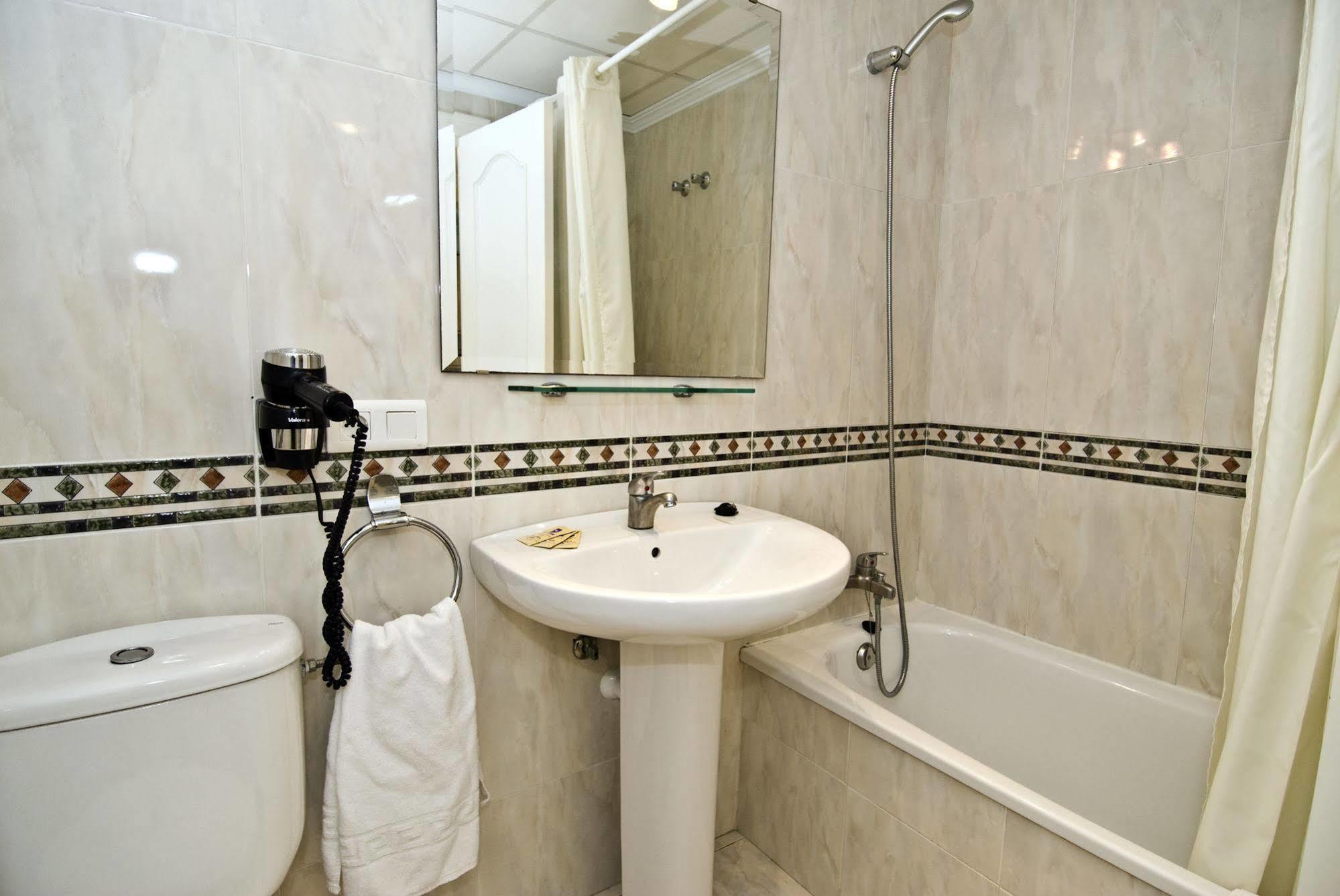 Apartamentos Hc Burriana Playa Nerja Exteriér fotografie