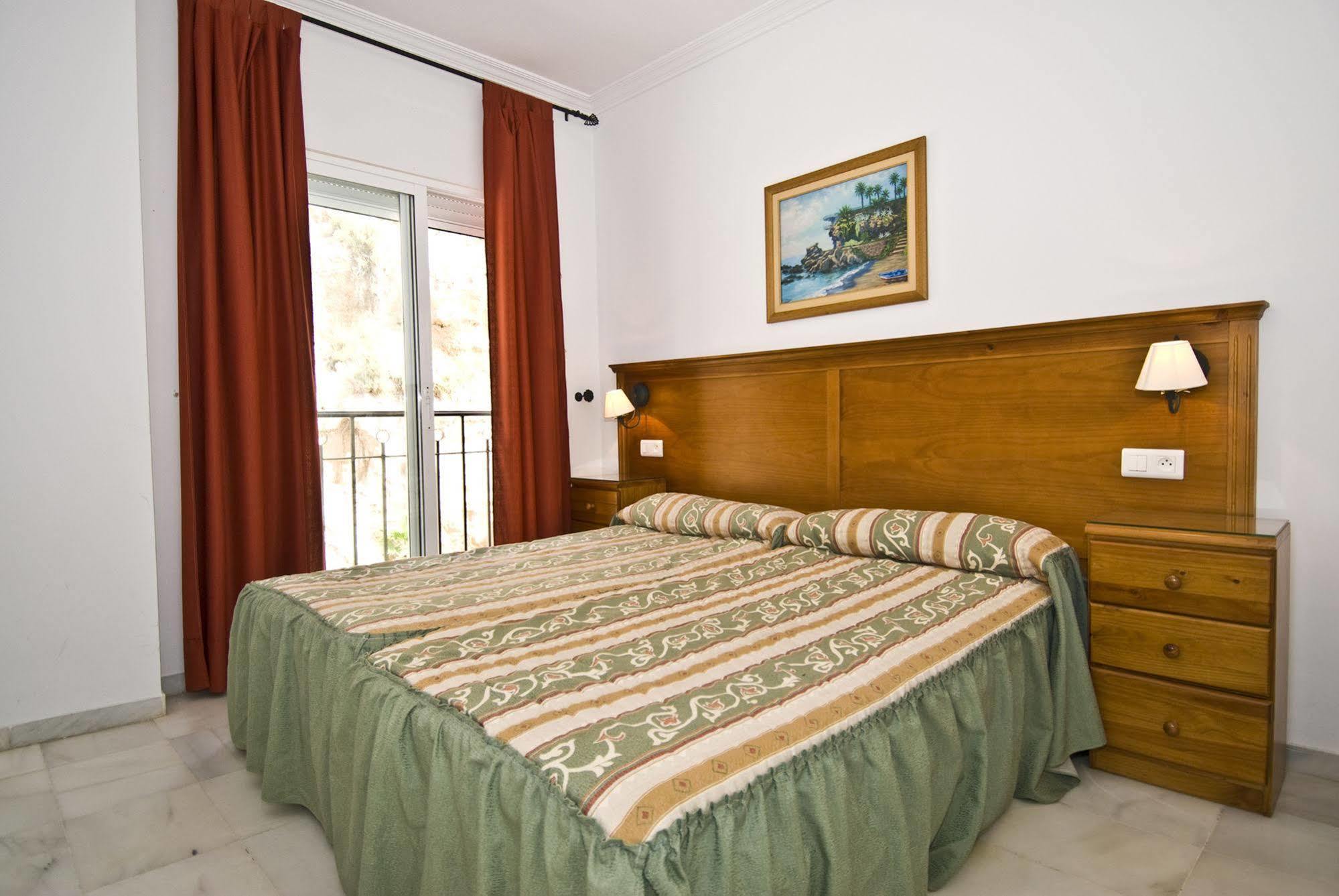 Apartamentos Hc Burriana Playa Nerja Exteriér fotografie