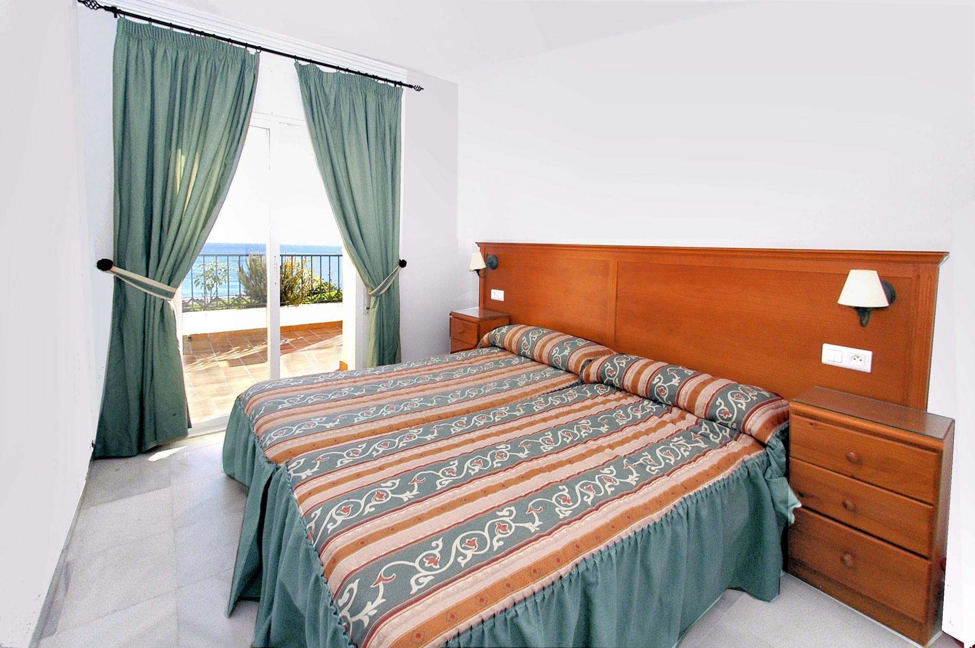 Apartamentos Hc Burriana Playa Nerja Exteriér fotografie