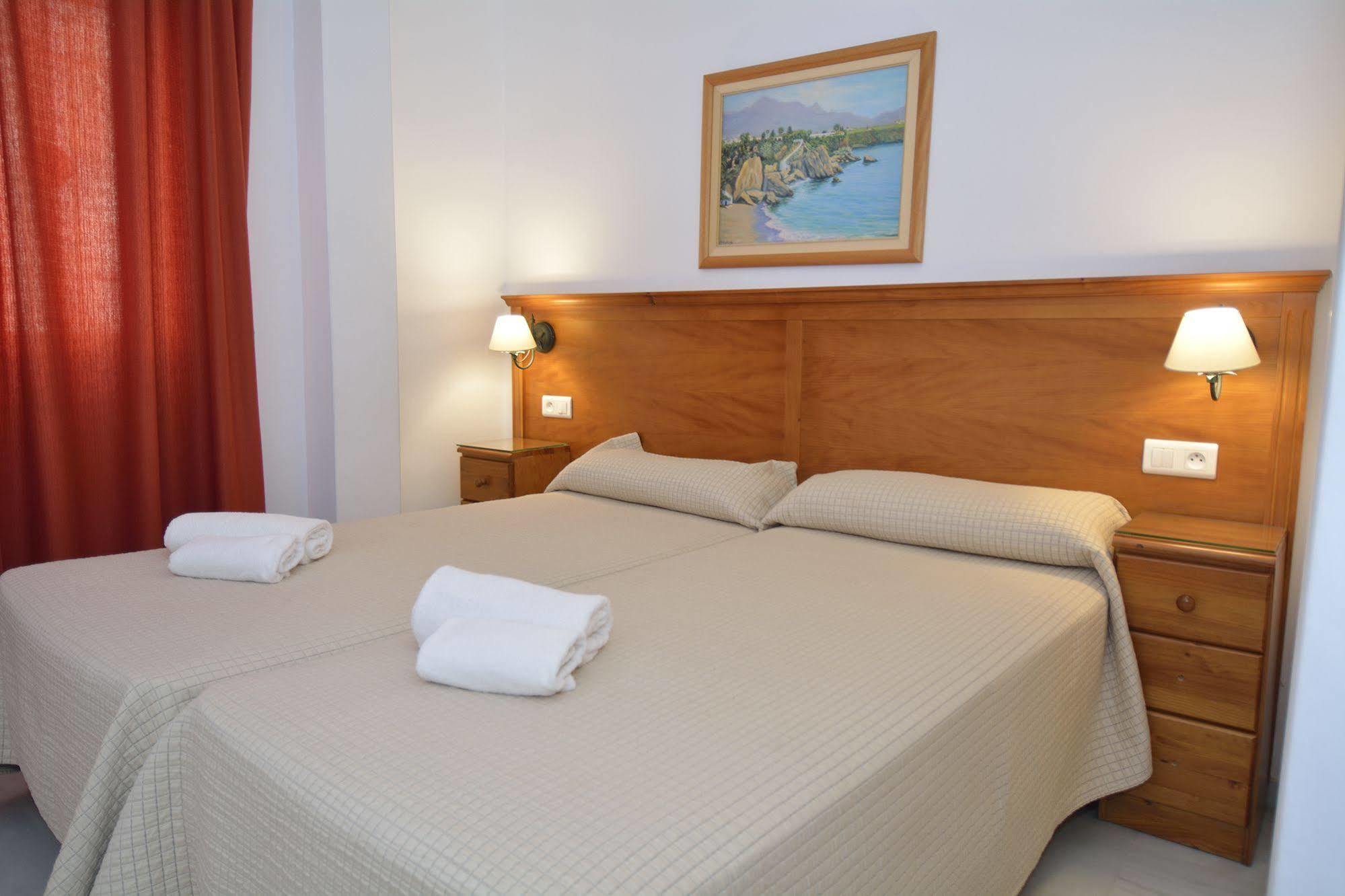 Apartamentos Hc Burriana Playa Nerja Exteriér fotografie